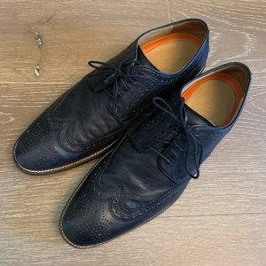 Mens Cole Haan wingtip dress shoes barely worn